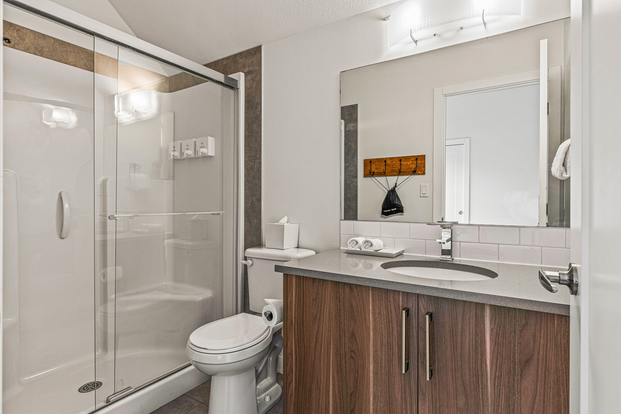 104a7d59-abce-4cff-ac64-357b013091cd