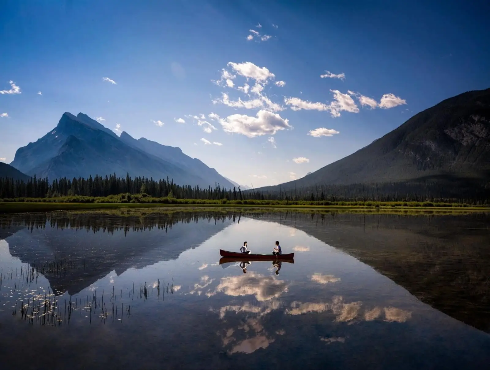 Uncover the most captivating and Instagram-worthy locations in Banff National Park with our guide to the Top 5 IG-Worthy Spots