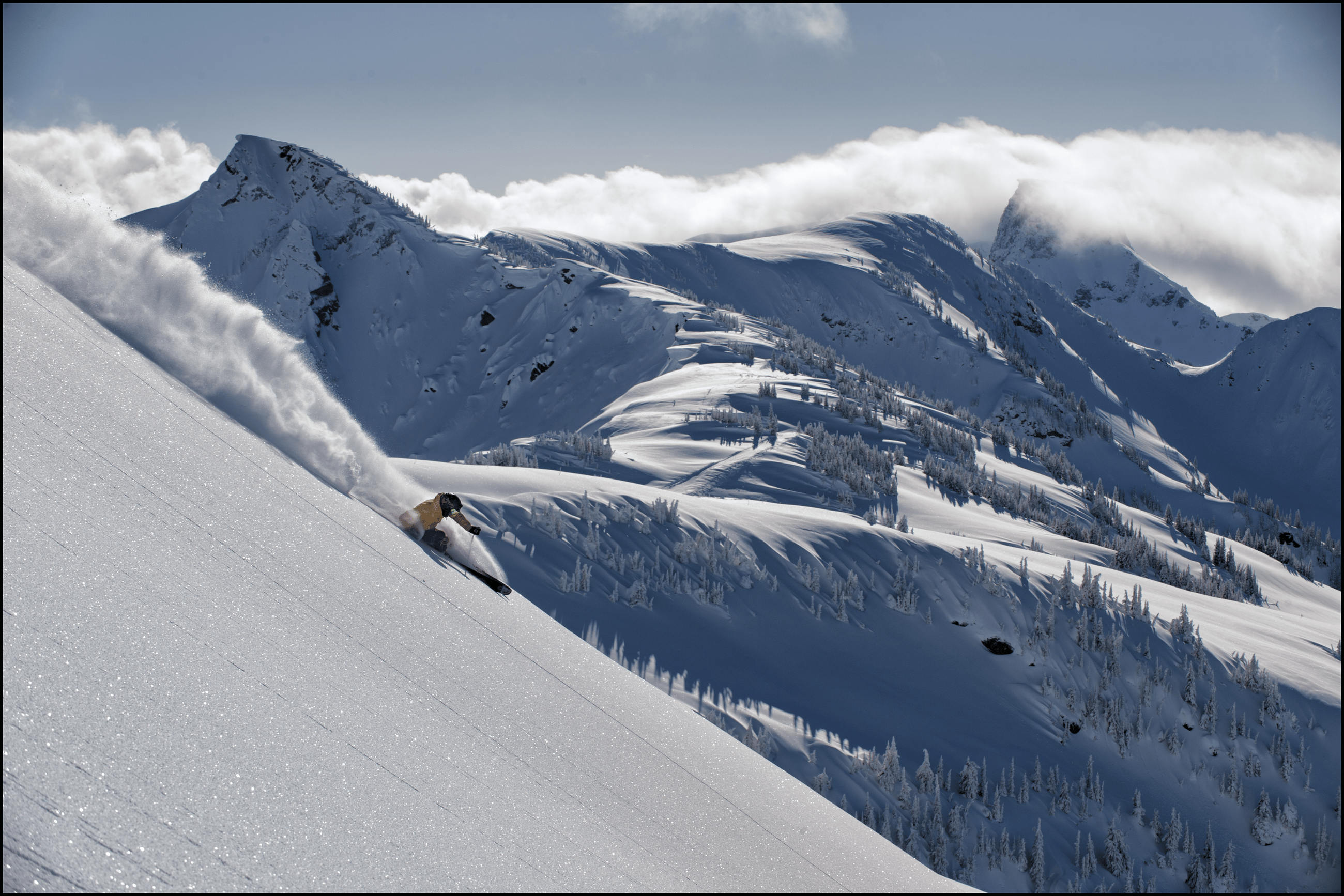 Discover the magic of Revelstoke this winter. With new direct flights from Los Angeles (LAX) to Kelowna (YLW)
