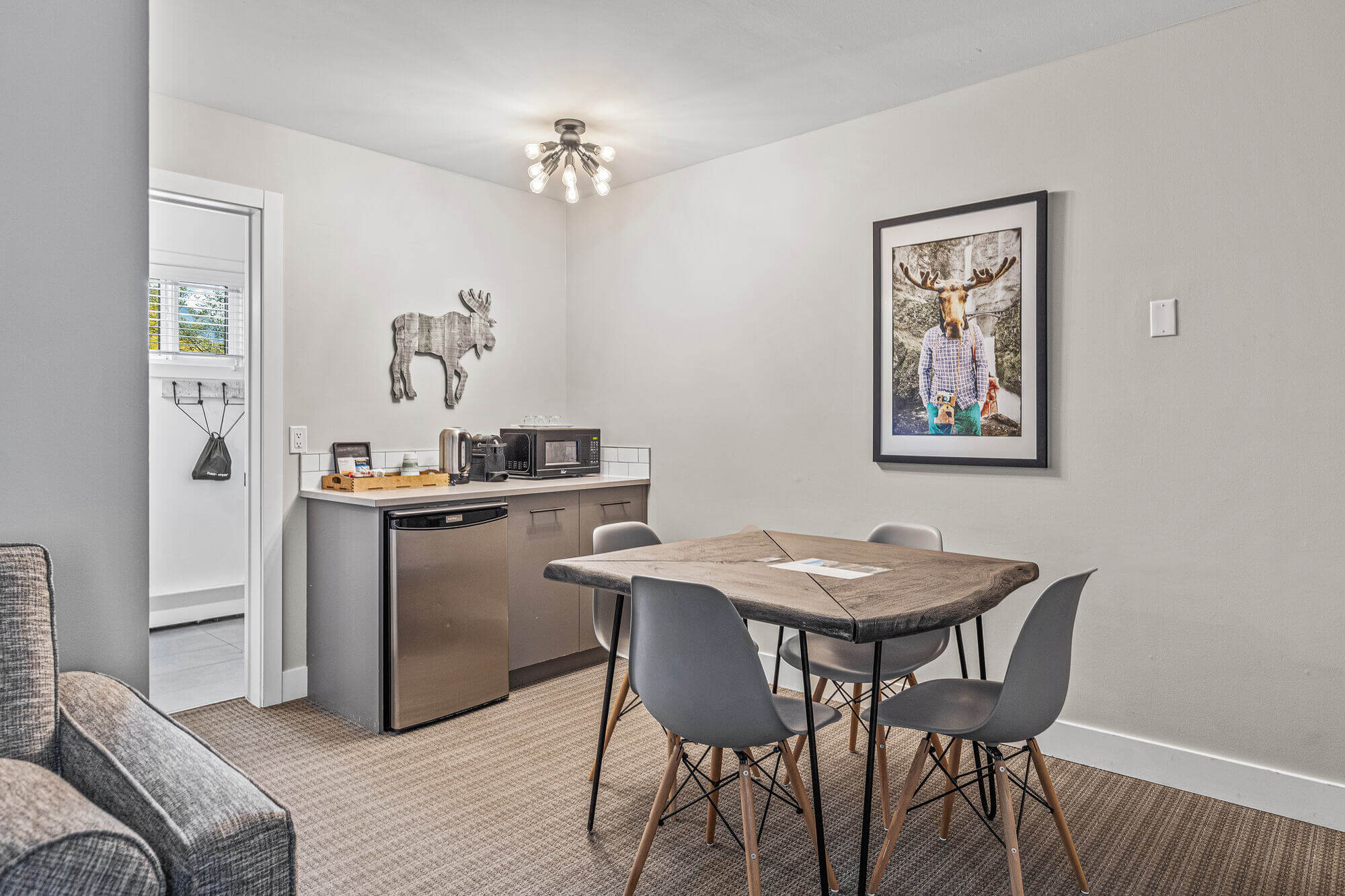 Lamphouse-queen suite-2