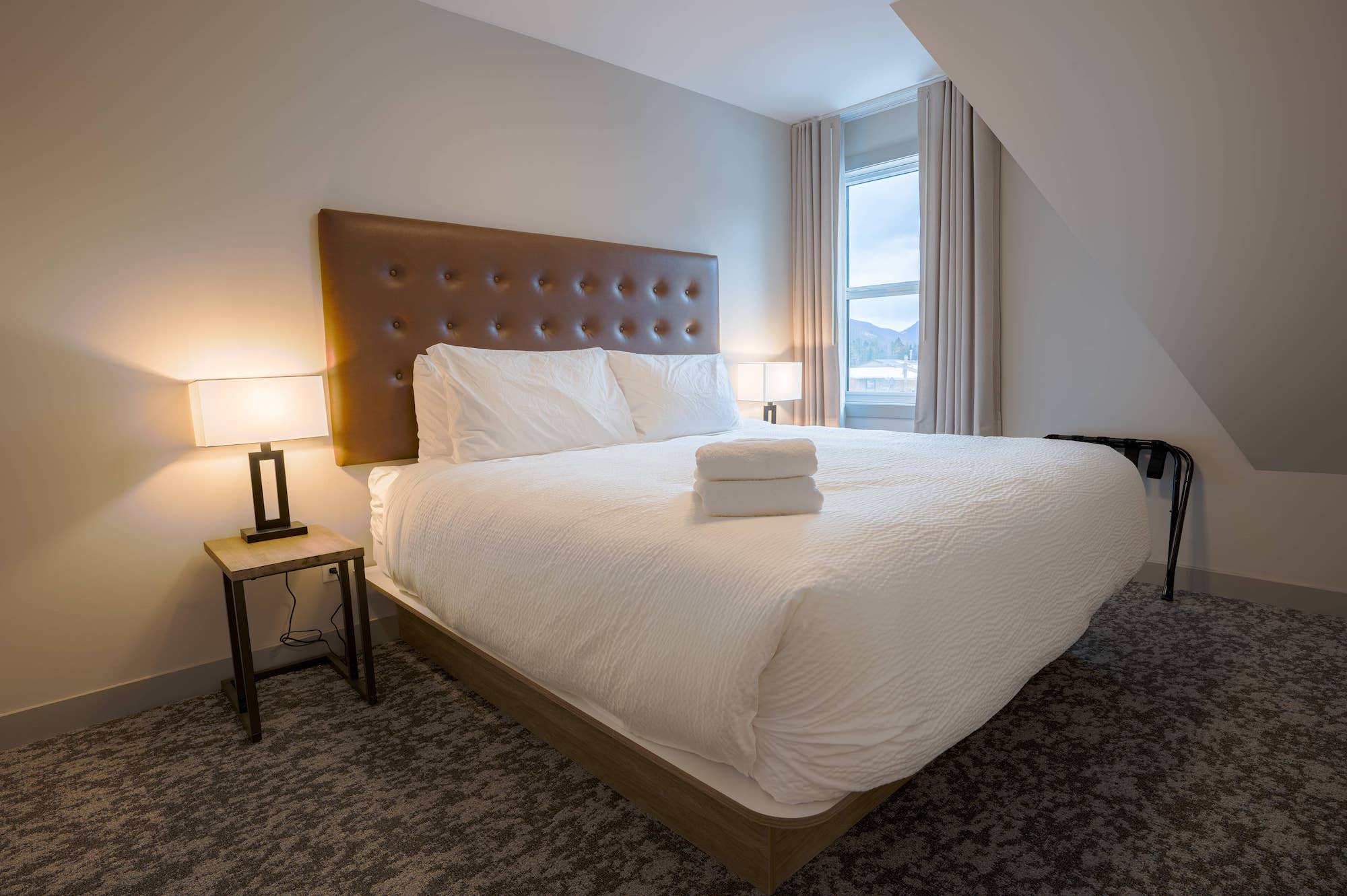 Superior King Two Bedroom Apartment 6