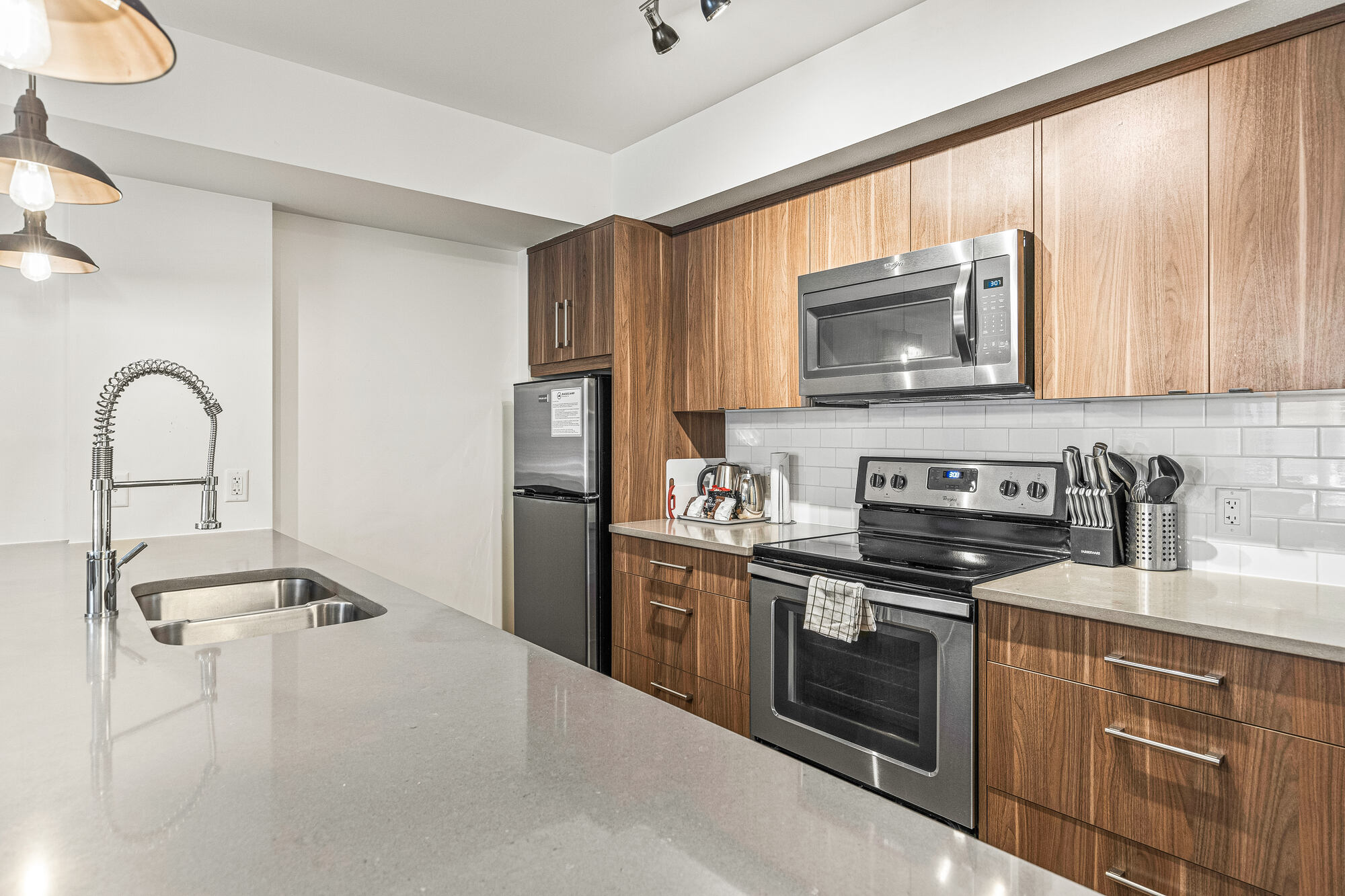 e726e1f2-4be5-413f-9bca-1a482905b849